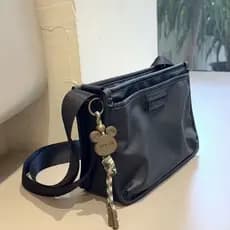 Bolsa de ombro feminina Casual de couro cruzado tamanho médio adequada para telefones celulares