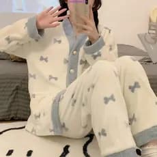 Pijamas femininos de outono e inverno, feitos de flanela de veludo ártico, quentes e folgados, roupas de inverno,
