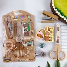 1/2 conjunto de material escolar com tema de capivara em desenho animado, adequado para uso por estudantes na volta às a