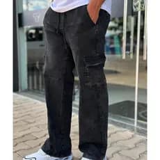 Calça Cargo jeans lavagem estornada com bolso lateral