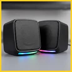 Caixa de Som para PC Gamer 6W RMS Alto Falante Estéreo com Iluminação RGB Conexão USB e P2 Controle de Volume Plug Play