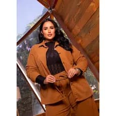 Camisa Feminina Plus Size Cotelê Manga Longa Botões Casual Elegante