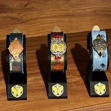 Suporte Expositor de Pulseiras Tomorrowland