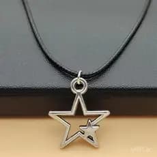 Colar de prata antigo de estilo retrô simples, acessório de festa, unissex, com pingente de estrela vazada exclusivo.