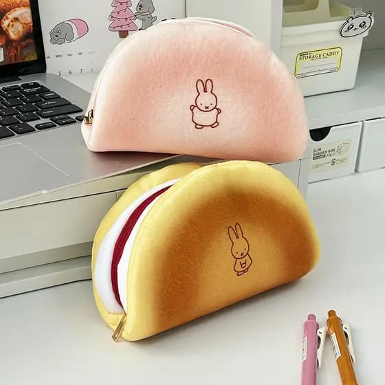Bolsa de armazenamento em formato de pão com padrão de coelho, caixa de papelaria de grande capacidade.