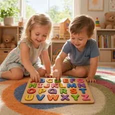 Brinquedo Educativo Madeira Alfabeto 26 Peças Coloridas Encaixe Coordenação