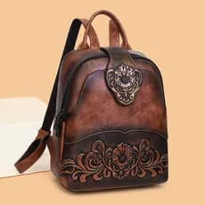 Mochila feminina 2026 novo estilo retro em relevo mochila de grande capacidade resistente ao desgaste