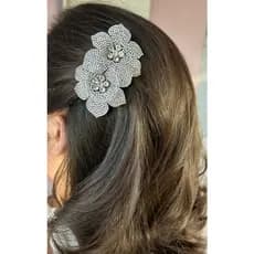 Presilha grampo de strass luxo gala em formato de flor Cristal Brilho Premium