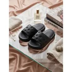 Chinelo Slide Feminino Impermeável com Texturas Delicadas de Luxo Chinelo Nuvem Leve Fashion e Macio