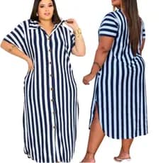 Vestido Chemise Midi Soltinho Plus Size Listrado - Viscolycra, Bolsos Laterais, Manga Curta e Fenda