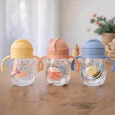 Copo Infantil de Treinamento 350ml com Canudo Silicone Antivazamento BPA Free Garrafa Squeeze
