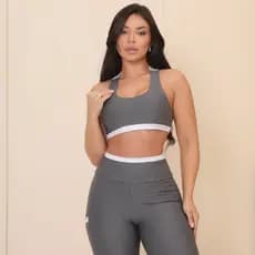 Conjunto Feminino Legging Cintura Alta e Bolsos Laterais Estiloso e Confortável