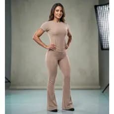 Conjunto Feminino Blusa Manga curta + Calça Flair dia a dia Moda Fitness