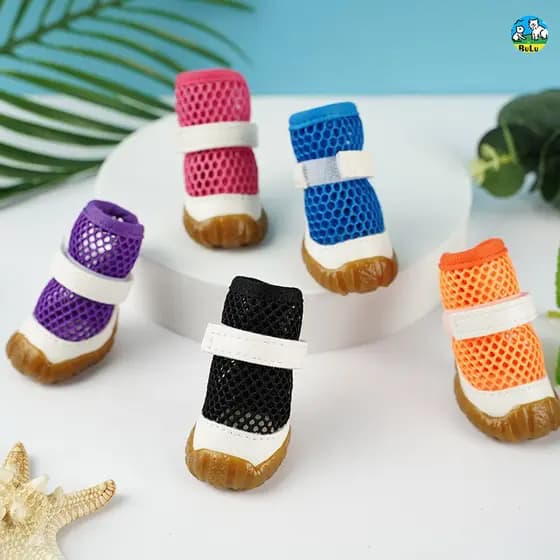 Sapatinhos Transpirável Malha Sola Macia Antiderrapante Gatos Leve Verão Teddy Bichon Resistente 4 Patas Velcro