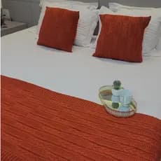 Kit Peseira Sofá Cama Tricô Luxo Macia Casal Queen King + 2 Capas Almofada Manta Tricot Decoração RA