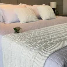Peseira Casal Queen King Kit Manta Tricot Grosso Luxo +2 Capas Almofada Não Solta Pelo Cama Posta FI