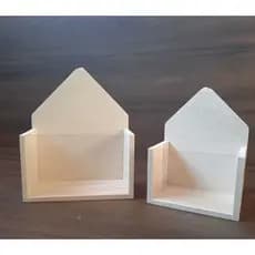 Bandeja Cesta estilo Envelope - em Pinus com fundo compensado e visor em acrílico