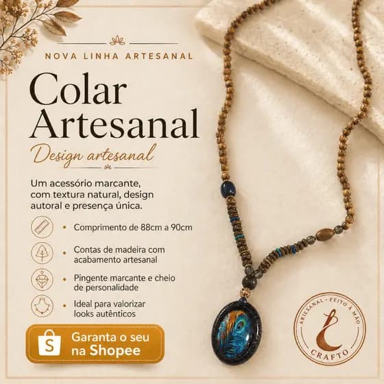 Colar Artesanal 88cm a 90cm com Contas de Madeira e Pingente Pavão Colorido