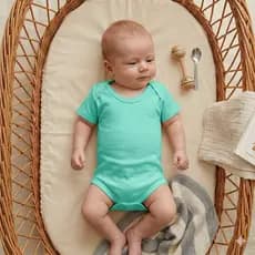 body liso cor neutra 100% algodão manga curta para menino menina unisex