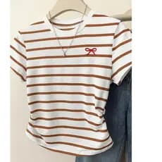 T-Shirt Feminina  100 % Algodão Gola  Alta Com Bordado