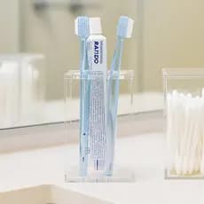 Porta Escova de Dente em Acrílico Premium – Organizador para Banheiro Elegante e Resistente