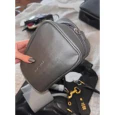 NECESSAIRE CROMADA - BOCA ROSA