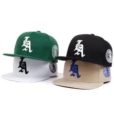 Boné Bordado Com Letra Para Homem Hip Hop snapback Mulher Chapéu Ajustável Viseira Exterior