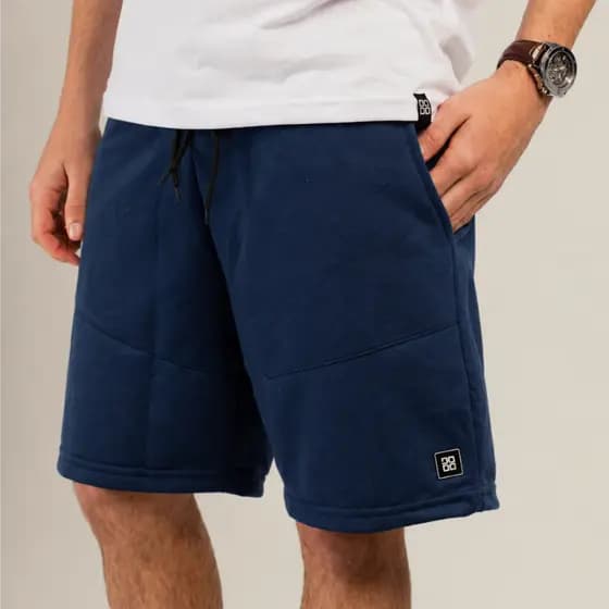 Bermuda Masculina Em Moletinho Com Cordão Ajustável e Bolsos Laterais
