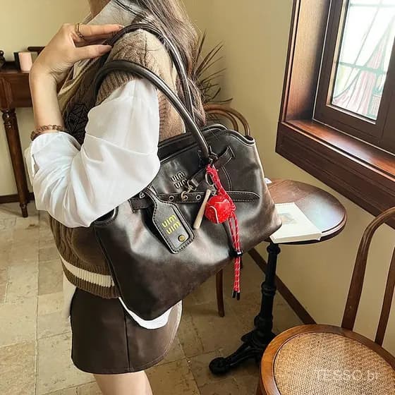 Bolsa de Viagem Vintage de Grande Capacidade para Mulheres Nova Moda Casual Bolsa Tote Niche Bolsa de Ombro Moderna