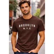 Camiseta Brooklyn N.Y.C – Estilo Urbano e Conforto Absoluto  Camiseta na cor cinza mescla com estampa frontal “BROOKLYN