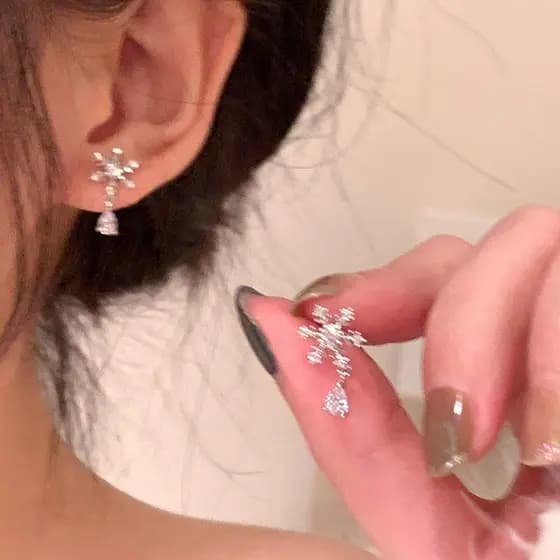 Brincos de floco de neve de zircônio piscando feminino luz luxo High-End requintado pequenos brincos