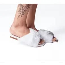 Pantufa Cruzada Noiva Pelinho Quentinha Premium Feminina Rasteira Sandalia De Pelos Trançada Casamento