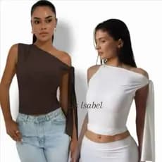 BLUSA DE AMARRACION NO HOMBRO com detalhe de amarração,cores variadastecido macio combinada com jeans claros