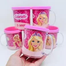 Caneca Personalizada Barbie – Lembrancinha Festa Infantil com nome e Idade