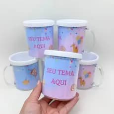 Lembrancinha Caneca Personalizada Com nome de cada convidado