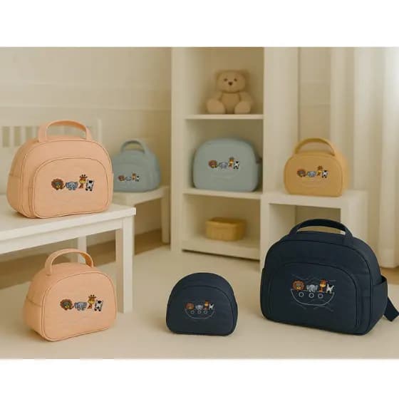 Kit Bolsa e Frasqueira para Saída Maternidade Bordada Arca de Nóe