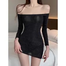 Vestido Feminino Curto Ombro a Ombro Manga Longa Slim Fit Look Festa