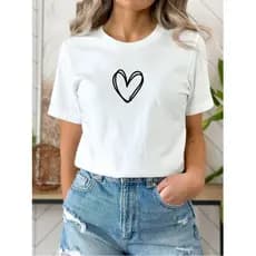 Camiseta Feminina Coração  Algodão Fio 30.1 Estampa Centralizada, Delicada, Casual, Estilosa e Moderna