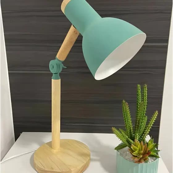 Luminária De Mesa Retratil Wood Com Base De Madeira Luminária Pixar Efeito Madeira Casa SEM LAMPADA