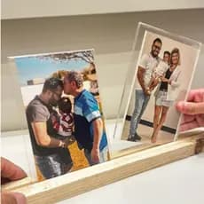 Porta Retrato Personalizado Em Acrílico Madeira Ideal Para Fotos 10x15