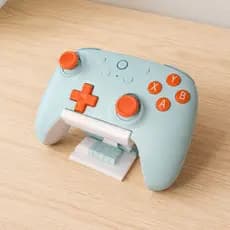 Suporte para controle 8bitdo Ultimate C/2C - expositor stand gamer setup - Com slot para dongle USB - Impressão 3D