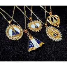 conjunto colar + brinco nossa senhora aparecida folheado com strass