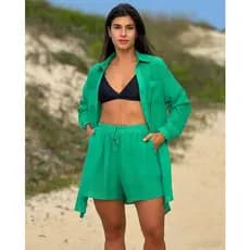 Conjunto de saída de praia feminina, composto por top tipo cardigã e shorts elásticos, Estilo biquíni.