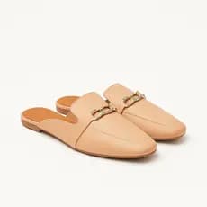 Mule Feminino Delicado com Detalhes Finos – Conforto e Beleza