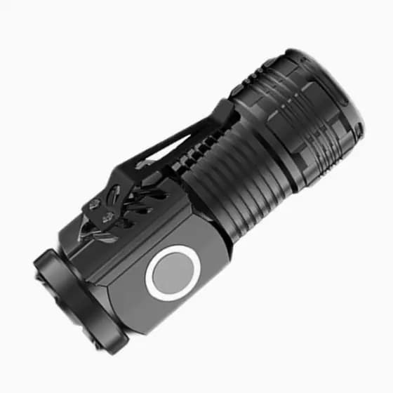 Nova Luz Forte Lanterna De Tiro Longo mini Portátil Pequena Mão Elétrica Ao Ar Livre multi-Função Tampa Lâmpada