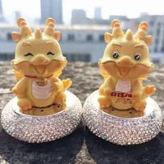 Aromatizador de Ar para Carro Zodiac - Perfume Automotivo Ano do Dragão com Diamantes - Acessórios para Carro - Decoraçã