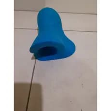 Alongador Cervical e de Ombros tem um pequeno detalhe na espuma.