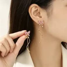 Brincos de borboleta de cristal super bonitos com longas franjas para mulheres, únicos e elegantes, com um toque delicad