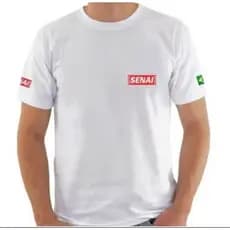 camiseta(SENAI com bandeira no braço e o símbolo senai tambem)de qualidade e conforto