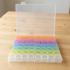 Organizador 56 Divisórias Colorido p/ miçangas, remédios e acessórios